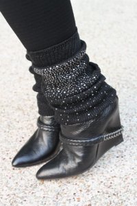 How to Wear Leg Warmers  Match to the Color of Your Shoes 2