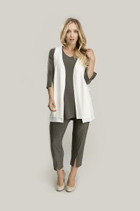 I love this open vest and capris from Sympli.  See this and more at our Trunk Show this Friday and Saturday! 